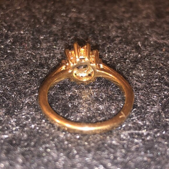 Flower Ring 18KT HGE - Picture 8 of 9